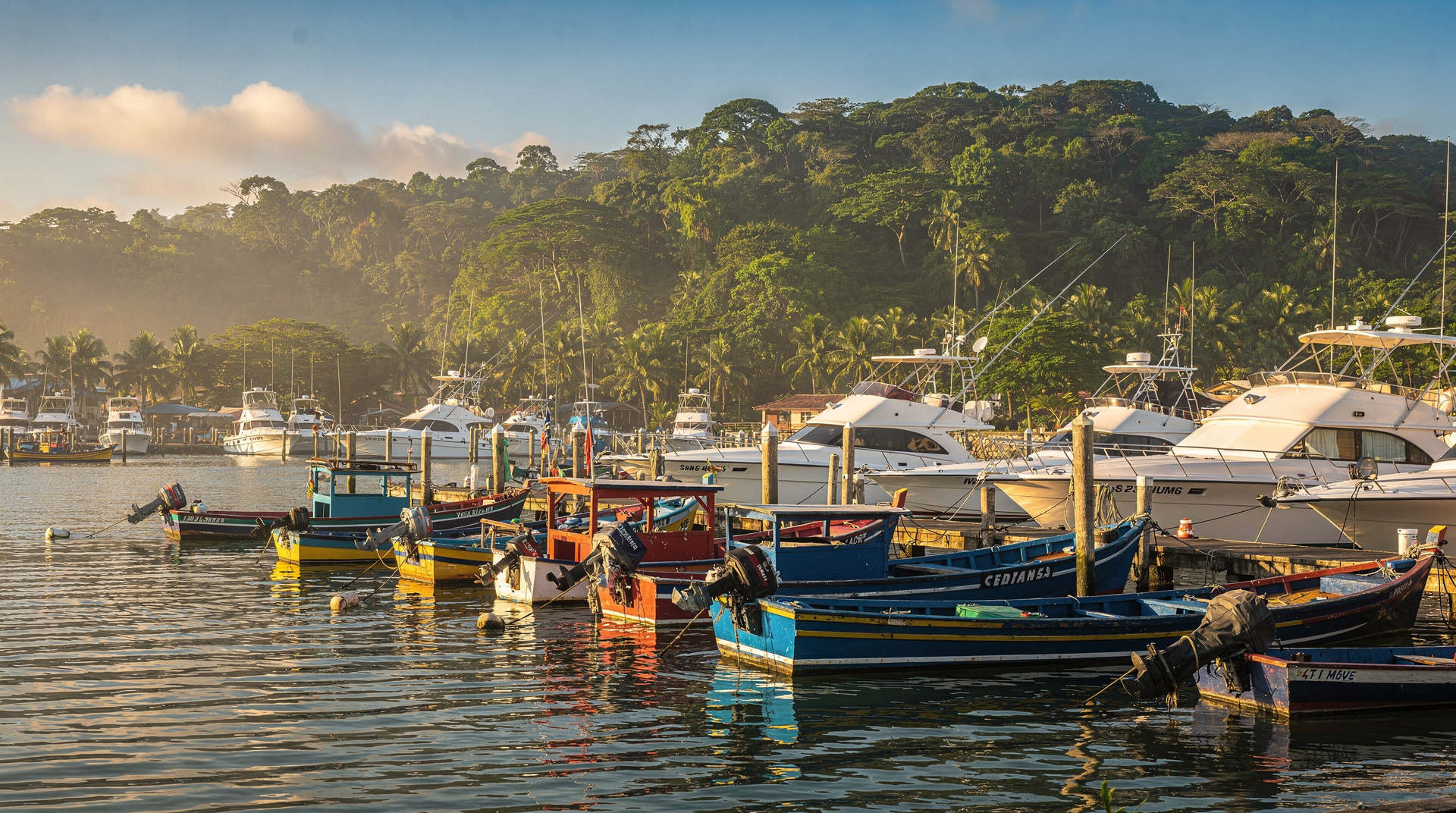 Quepos — miasto portowe otwierające drzwi do Manuel Antonio