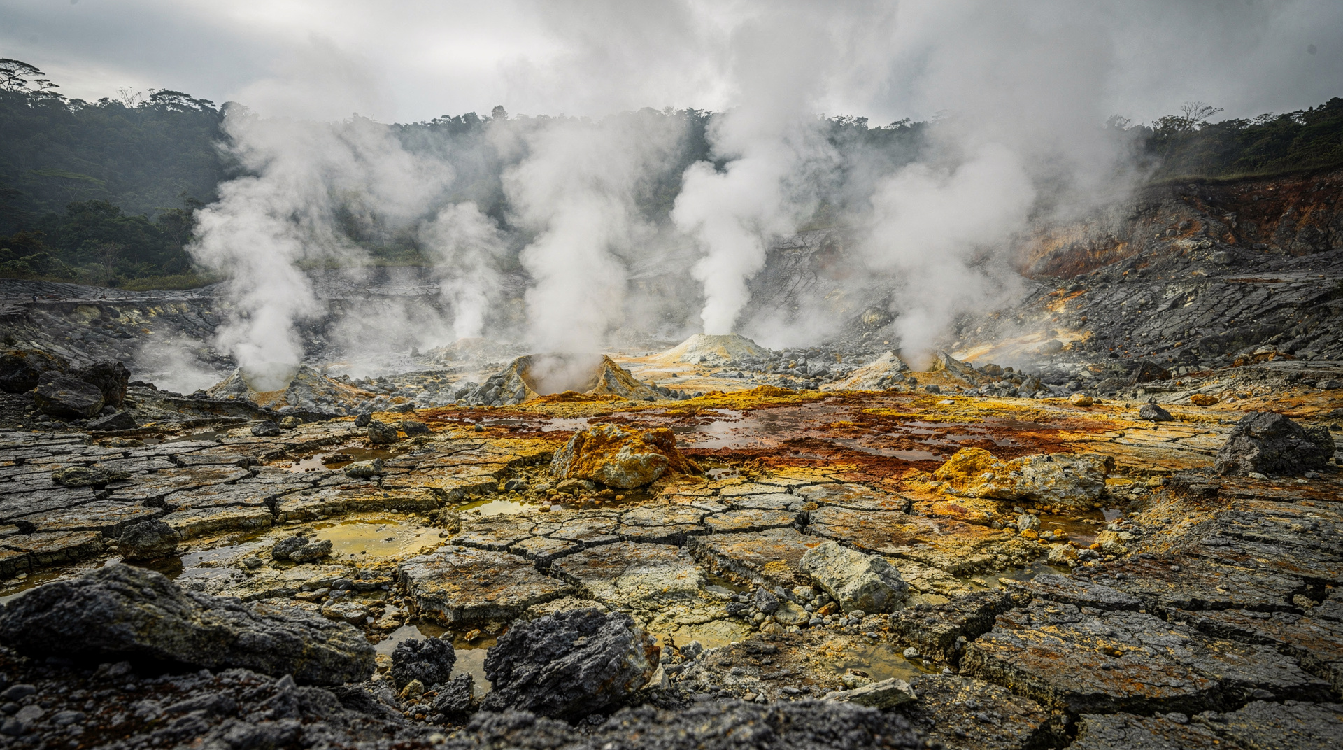 Understanding Costa Rica's volcanic activity